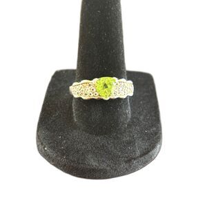 Sterling Silver Peridot Ring S7–7.5August Birthstone Ring, GreenPeridot CZAccent